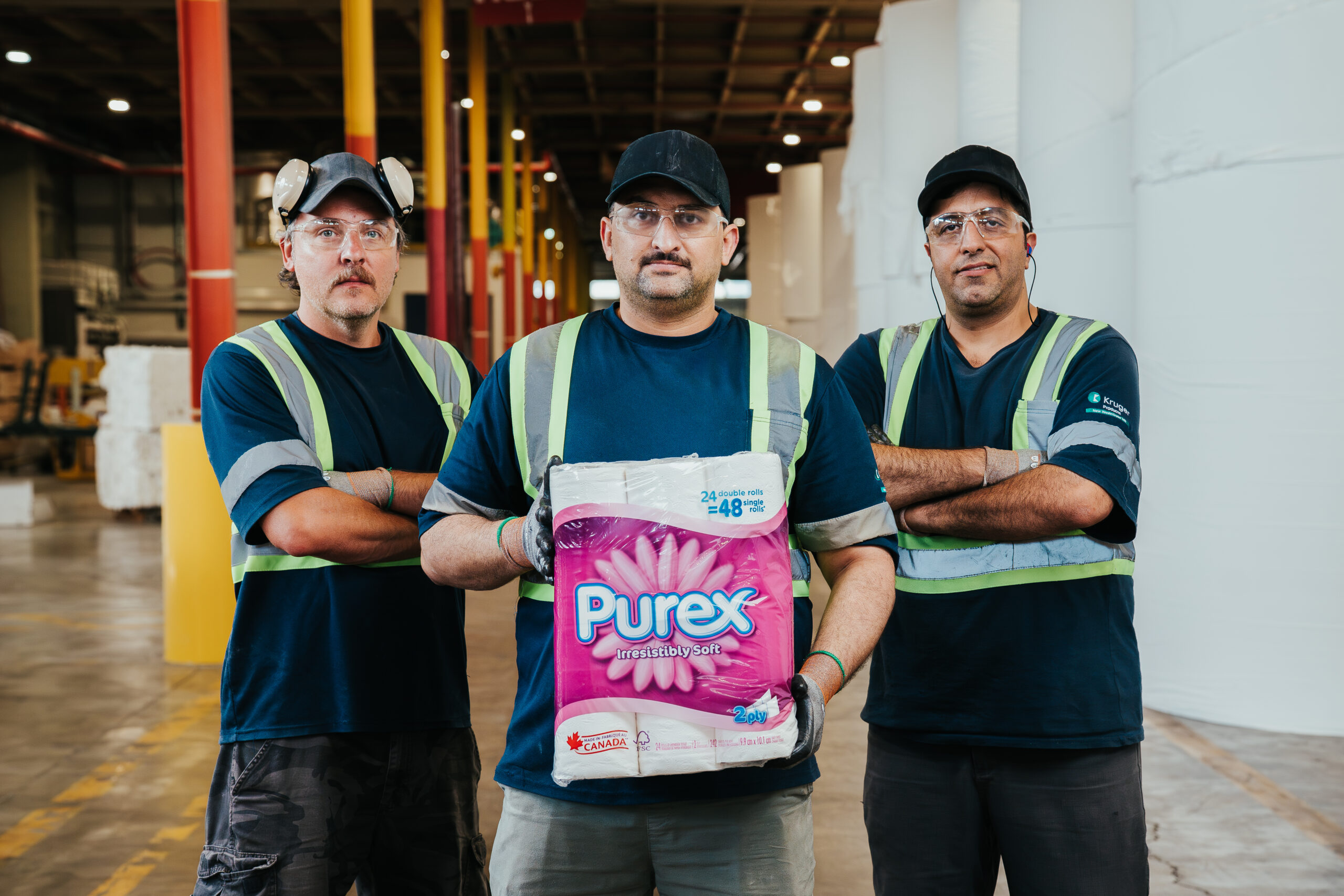 creativebyamy-krugerproducts-portraits-311 Employees posing with paper product